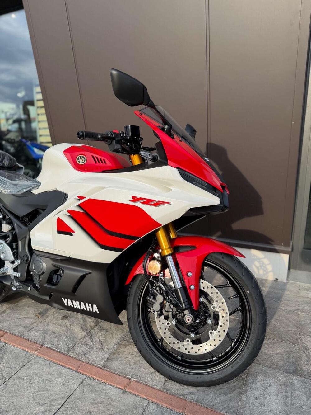 Yamaha YZF R3 (2025 - 26) (2)