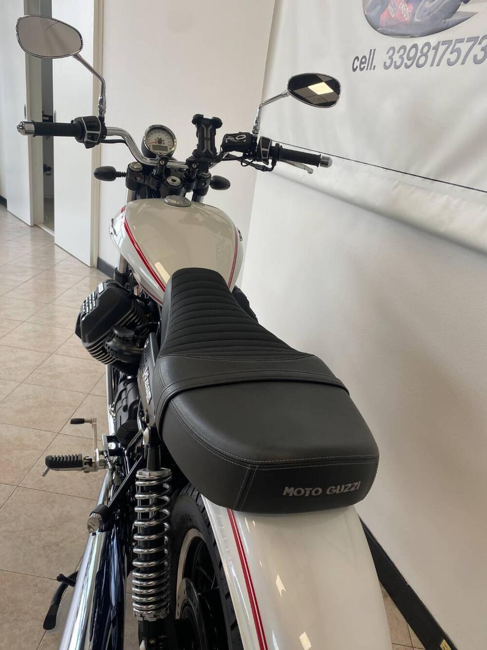 Moto Guzzi V9 Roamer (2018 - 20) (6)