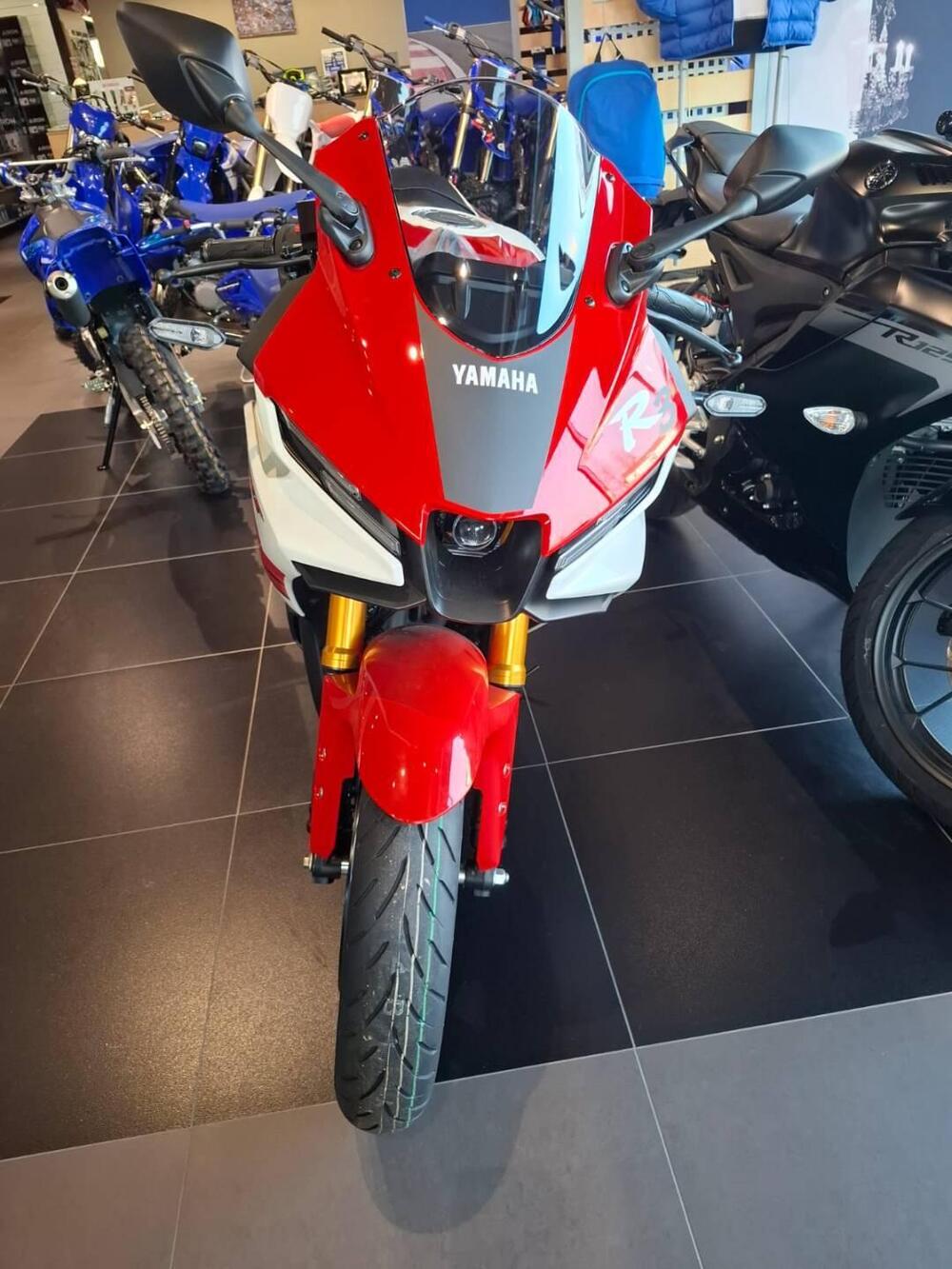 Yamaha YZF R3 (2025 - 26) (2)