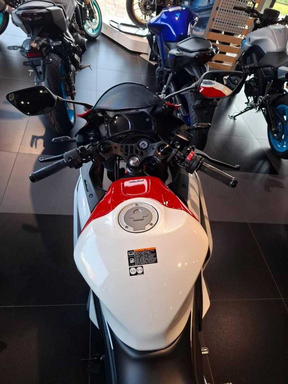 Yamaha YZF R3 (2025 - 26) (3)