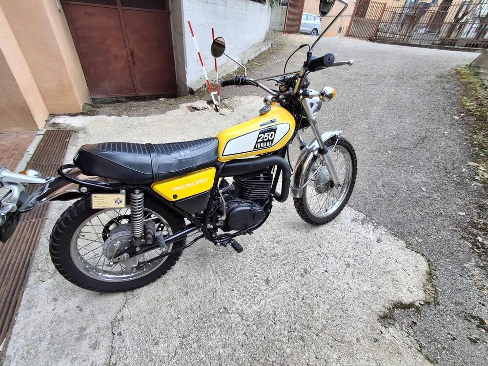 Yamaha DT250