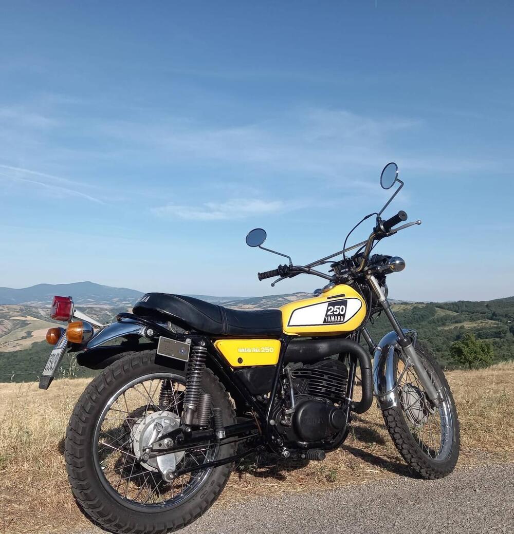 Yamaha DT250 (2)