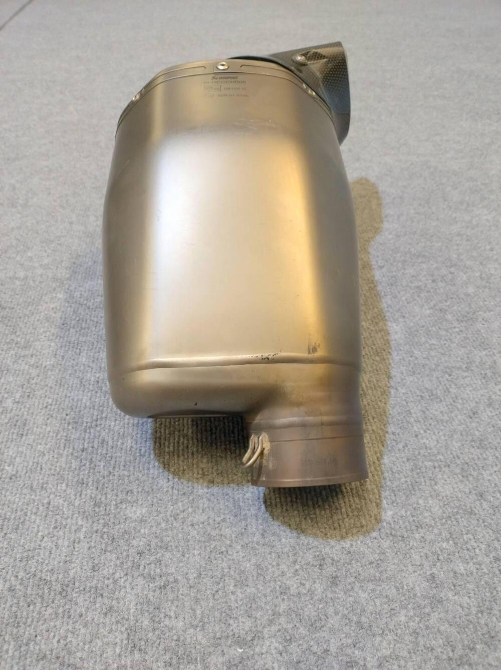 Scarico Completo Akrapovic Kawasaki Z 650 ‘17 → ‘2 (10)