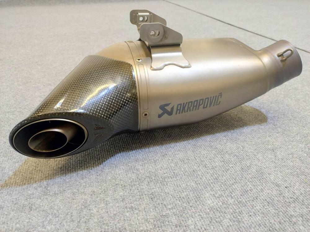 Scarico Completo Akrapovic Kawasaki Z 650 ‘17 → ‘2 (7)