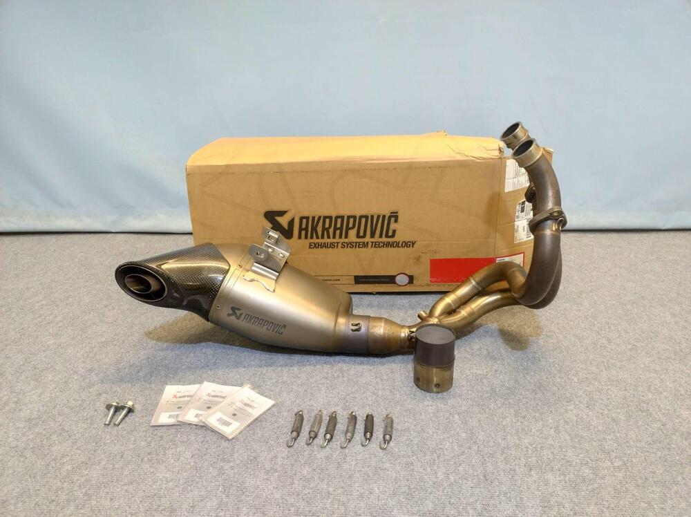 Scarico Completo Akrapovic Kawasaki Z 650 ‘17 → ‘2