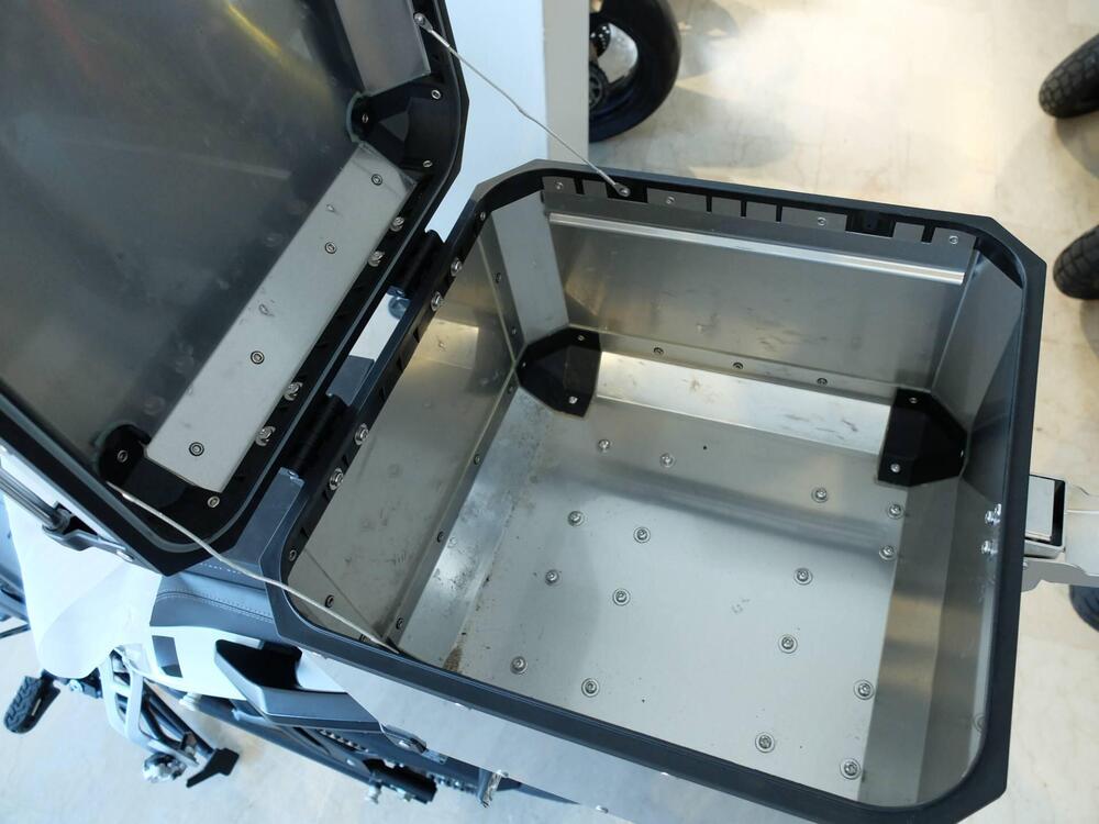 Top case Alluminio Benelli TRK 502 (6)