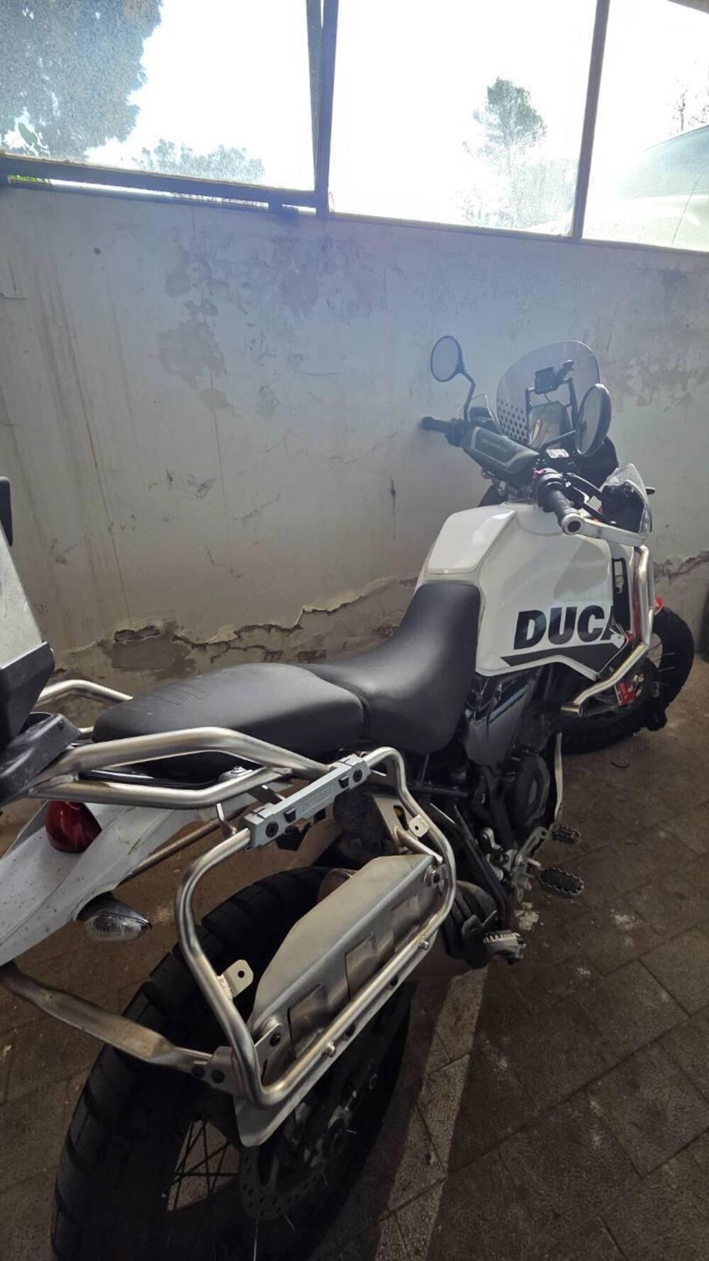 Ducati DesertX (2022 - 25) (7)