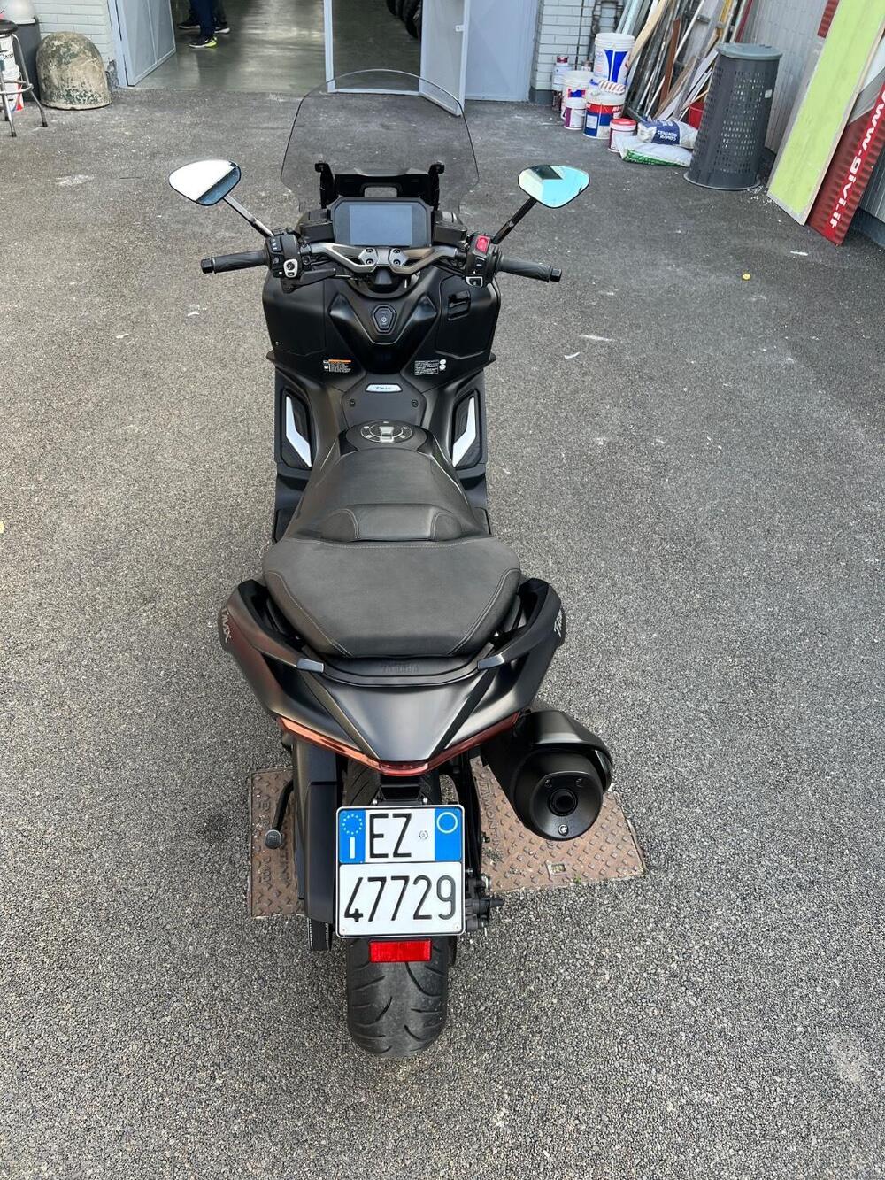 Yamaha T-Max 560 (2022 - 24) (4)