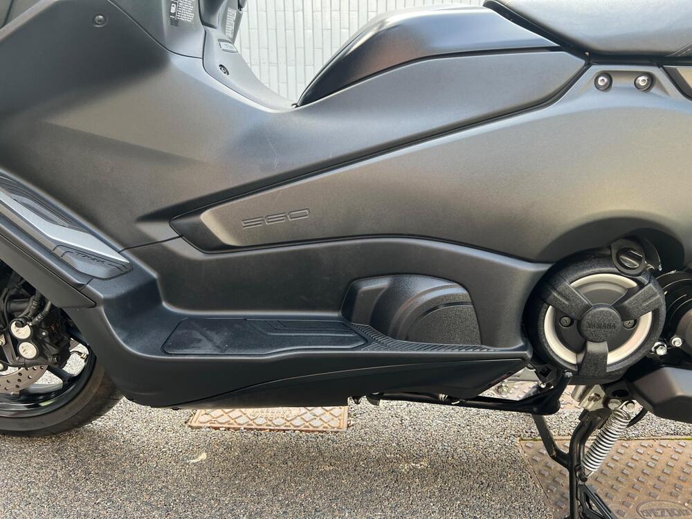 Yamaha T-Max 560 (2022 - 24) (7)