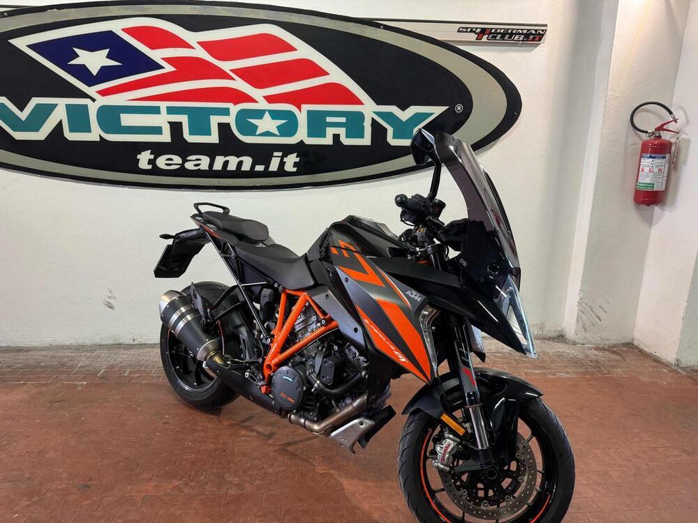 KTM 1290 Super Duke GT (2021)