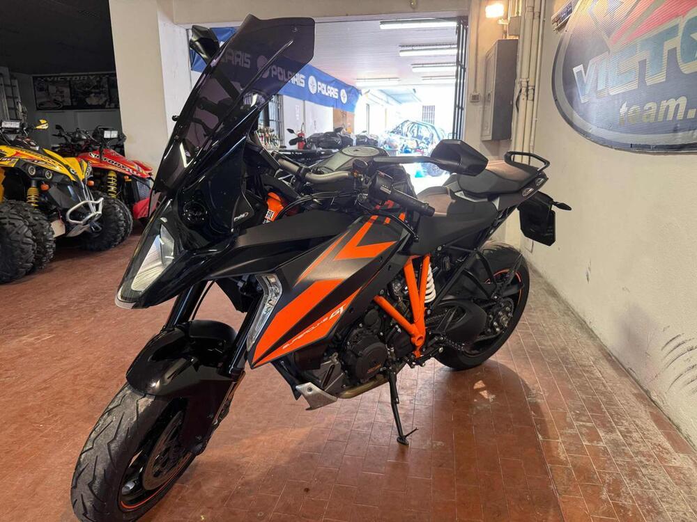 KTM 1290 Super Duke GT (2021) (5)