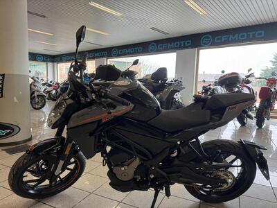 CFMOTO 300NK (2021 - 26) nuova