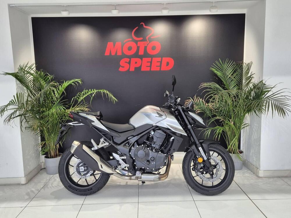 Honda CB 750 Hornet (2025)