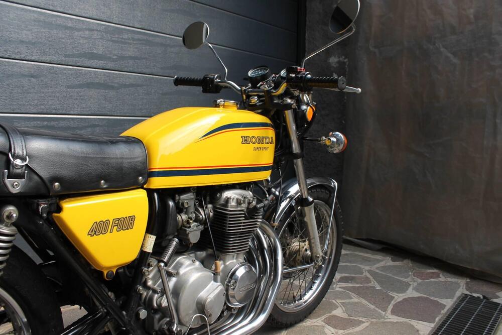 Honda 400 four (4)