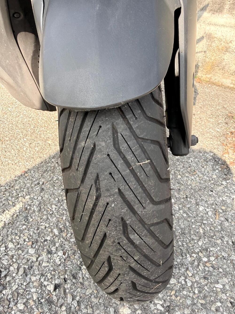 Yamaha X-Max 125 (2021 - 24) (5)