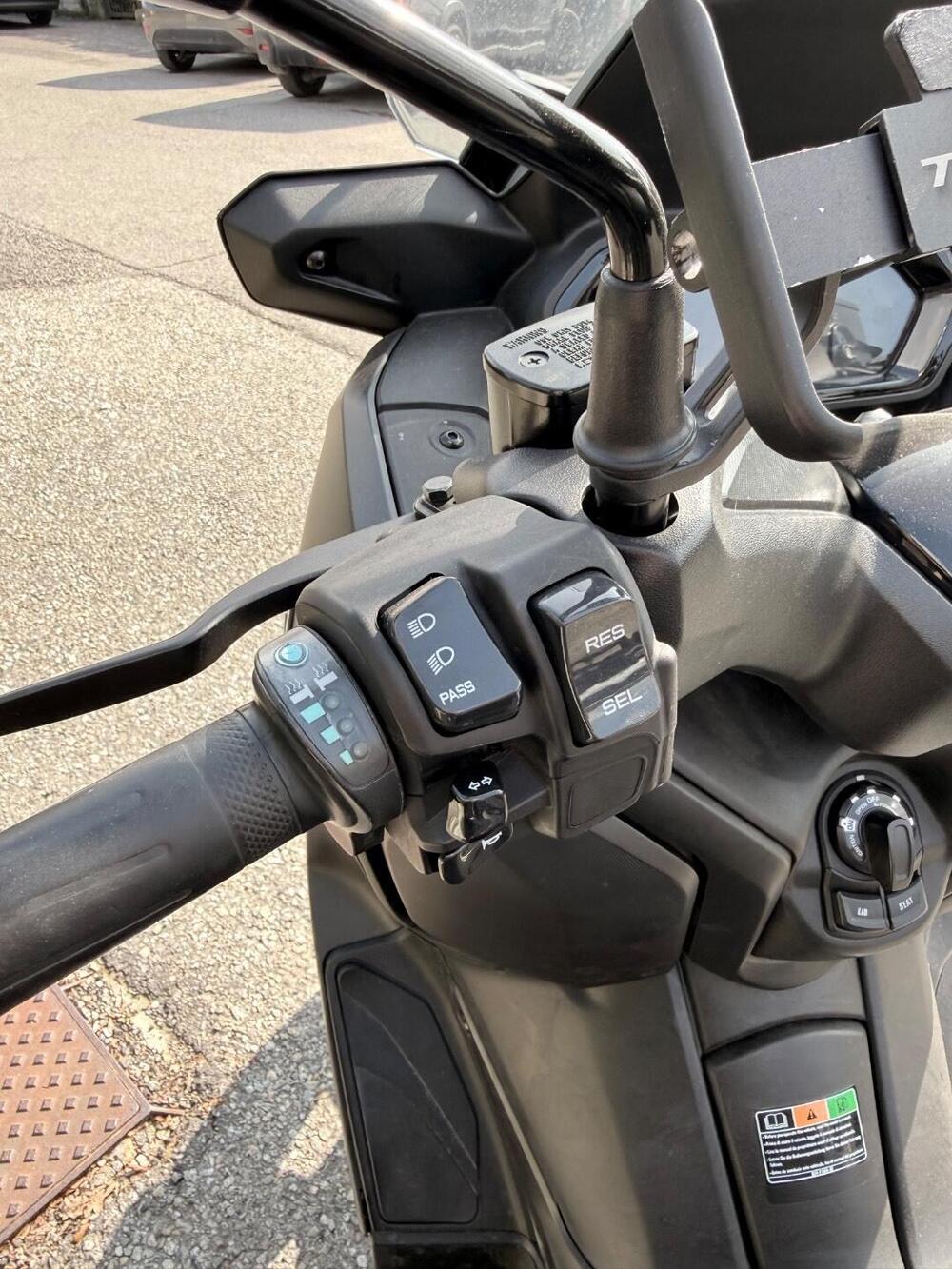 Yamaha X-Max 125 (2021 - 24) (6)