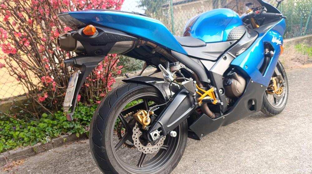 Kawasaki Ninja 636 ZX-6R (2005 - 06) (5)