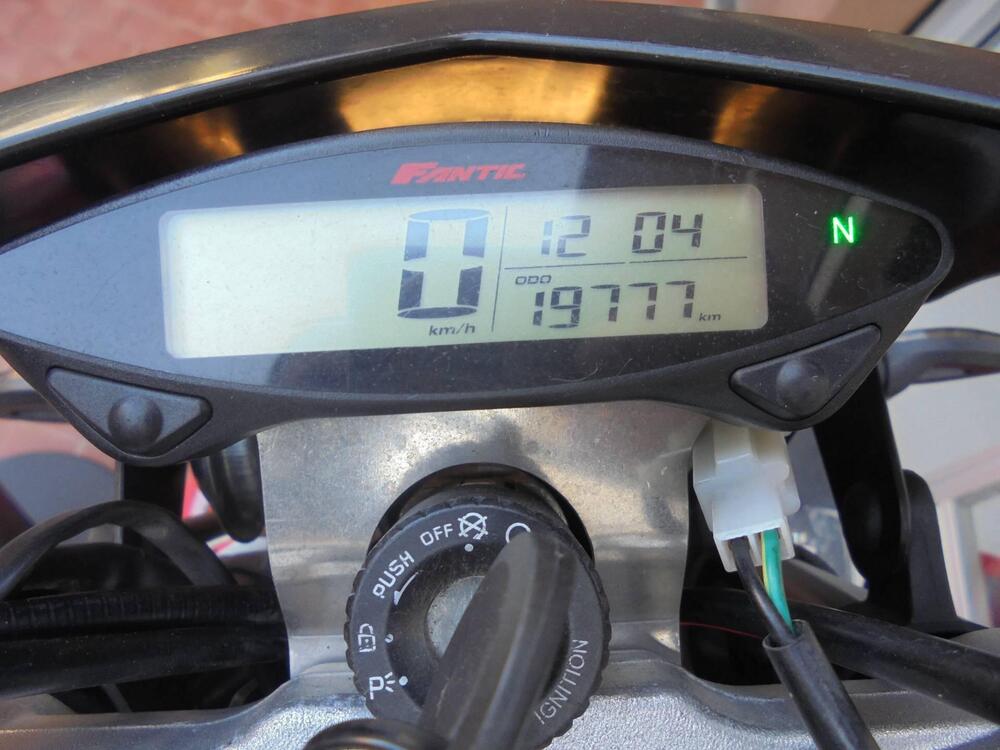 Fantic Motor Motard 50 Performance 2t (2020) (2)