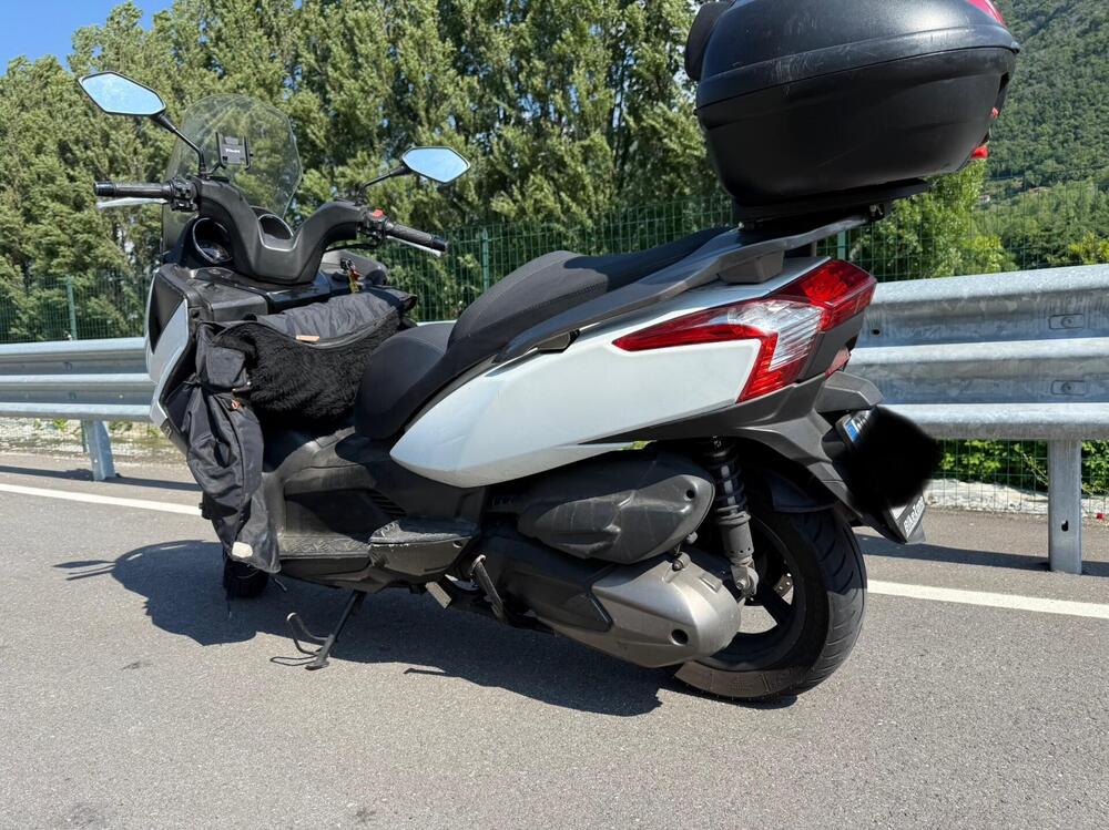 Kymco Downtown 300i (2009 - 17) (2)