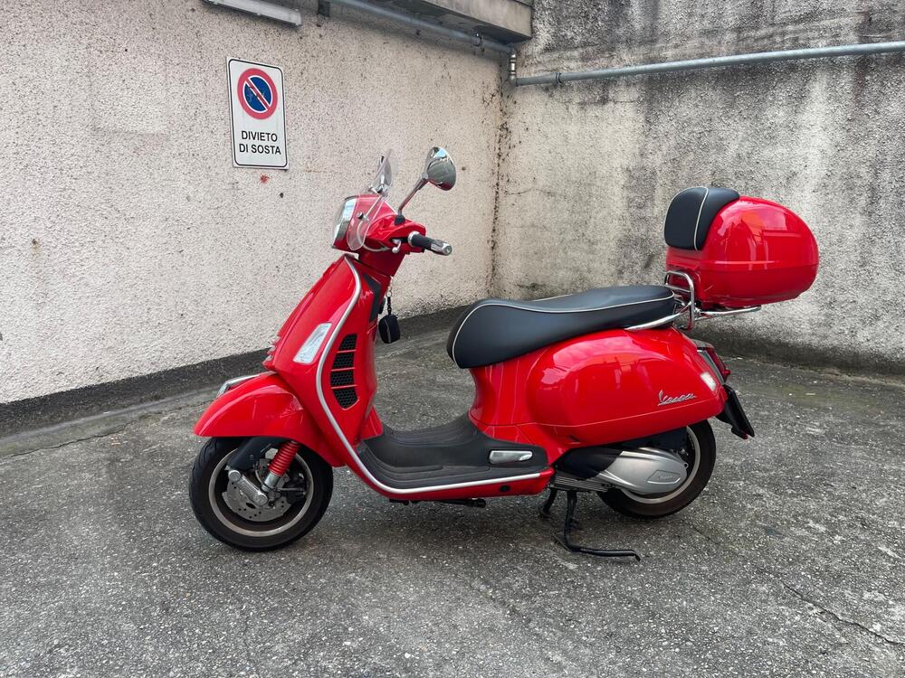 Vespa GTS 300 Hpe (2021 - 22)
