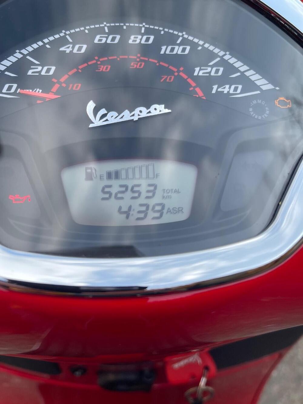 Vespa GTS 300 Hpe (2021 - 22) (5)