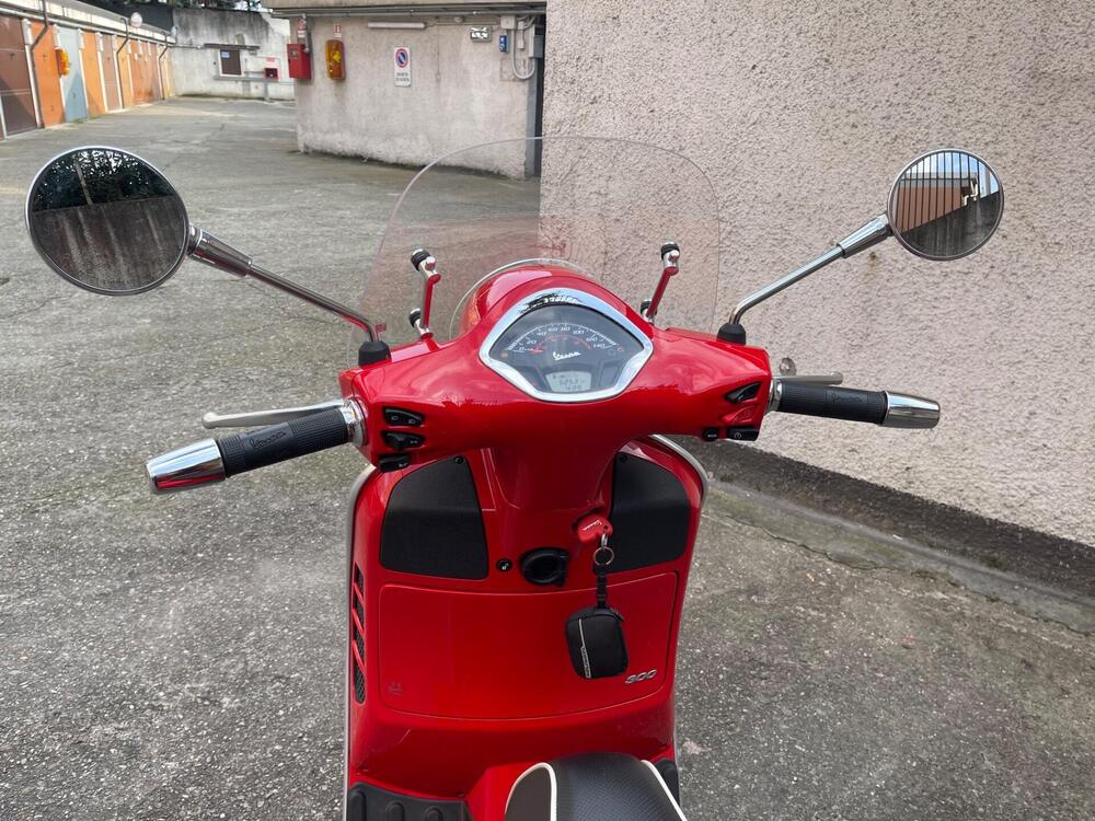 Vespa GTS 300 Hpe (2021 - 22) (6)