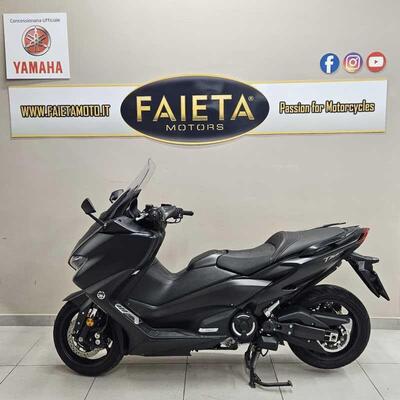 Yamaha T-Max 560 (2020 - 21) usata