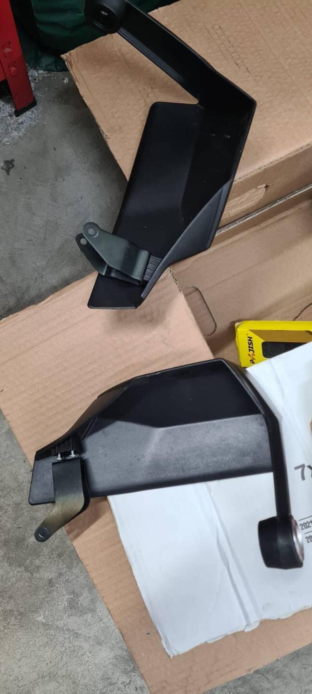 TERMINALI ORIGINALI PER SWM SUPERDUAL X 2021 (7)