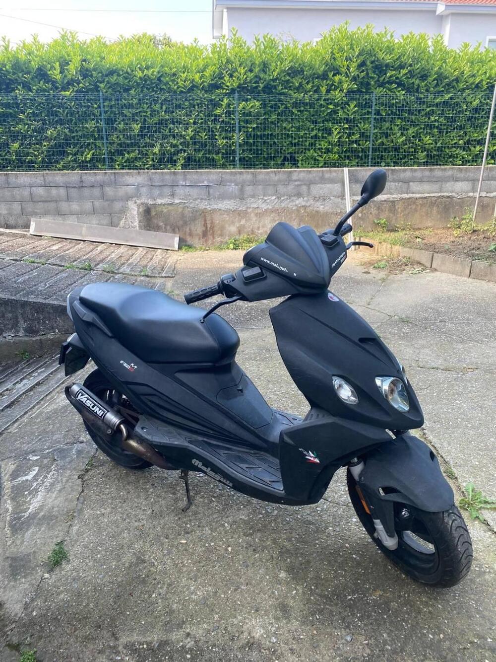 Malaguti F12 Phantom 50 R Liquid Cooled (2008 - 11) (3)