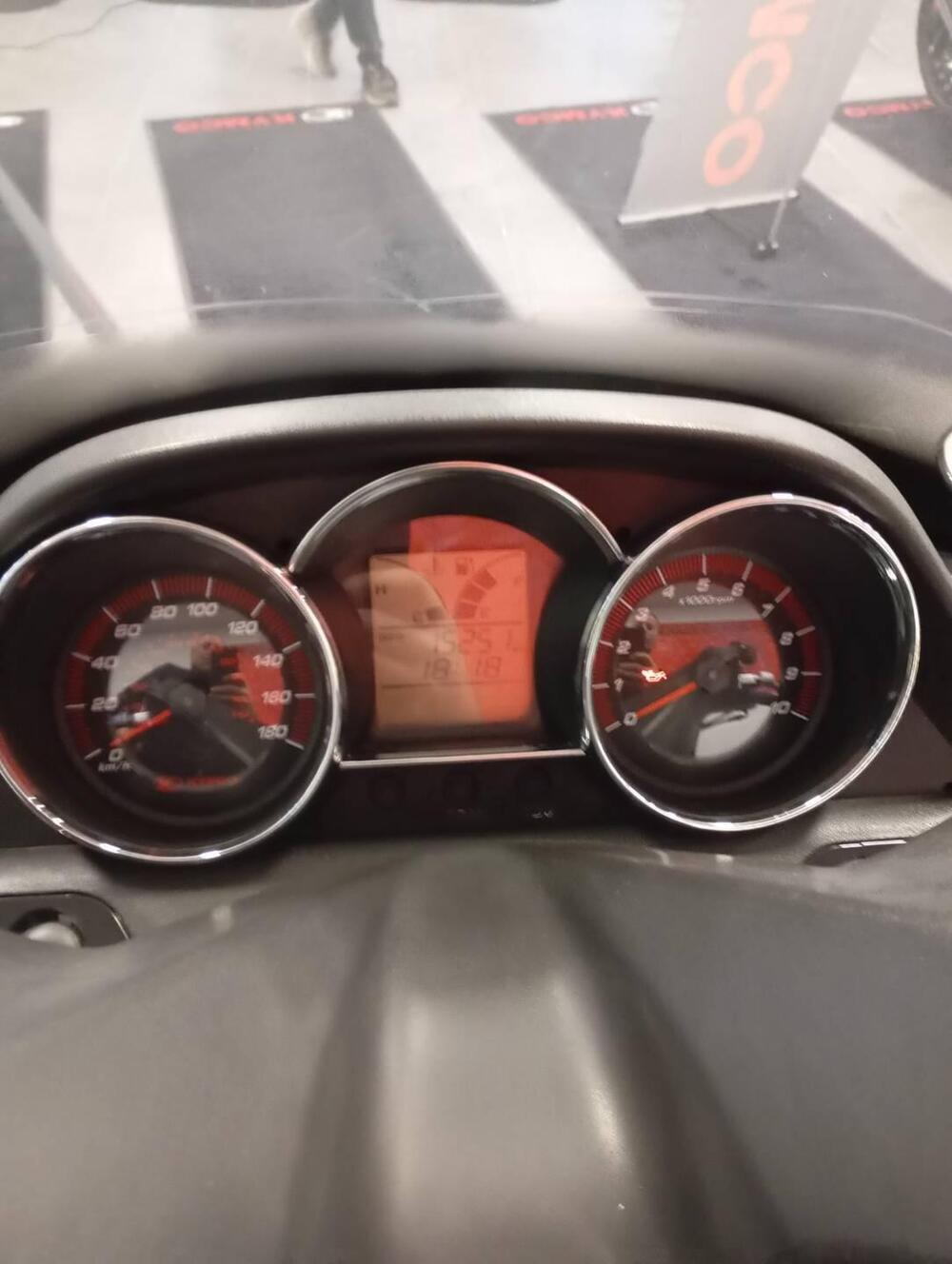 Kymco Downtown 200i (2009 - 16) (6)