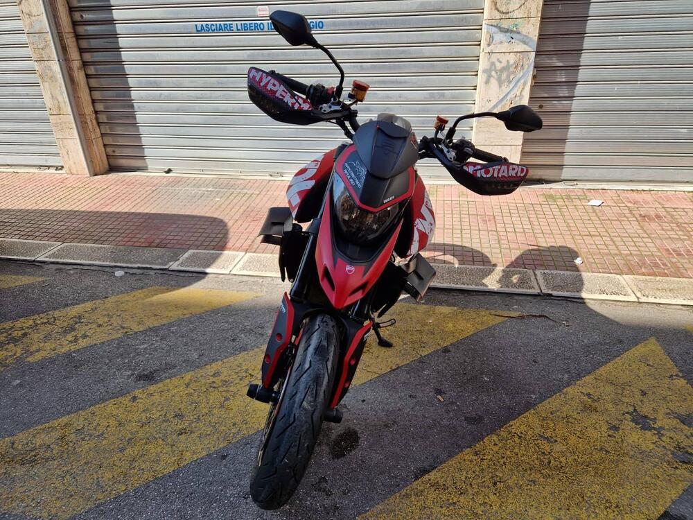 Ducati Hypermotard 950 RVE (2022 - 25) (2)