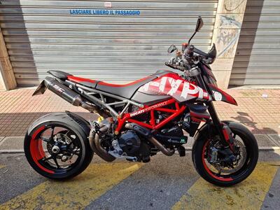 Ducati Hypermotard 950 RVE (2022 - 25) usata