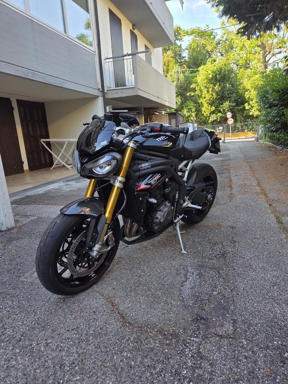 Triumph Speed Triple 1200 RS (2021 - 24) (2)