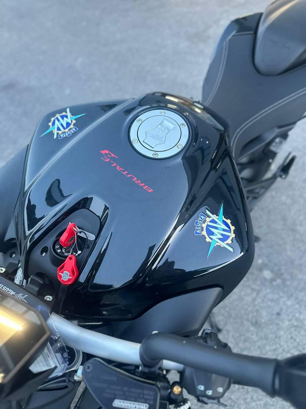 MV Agusta Brutale 800 R (2023 - 25) (3)