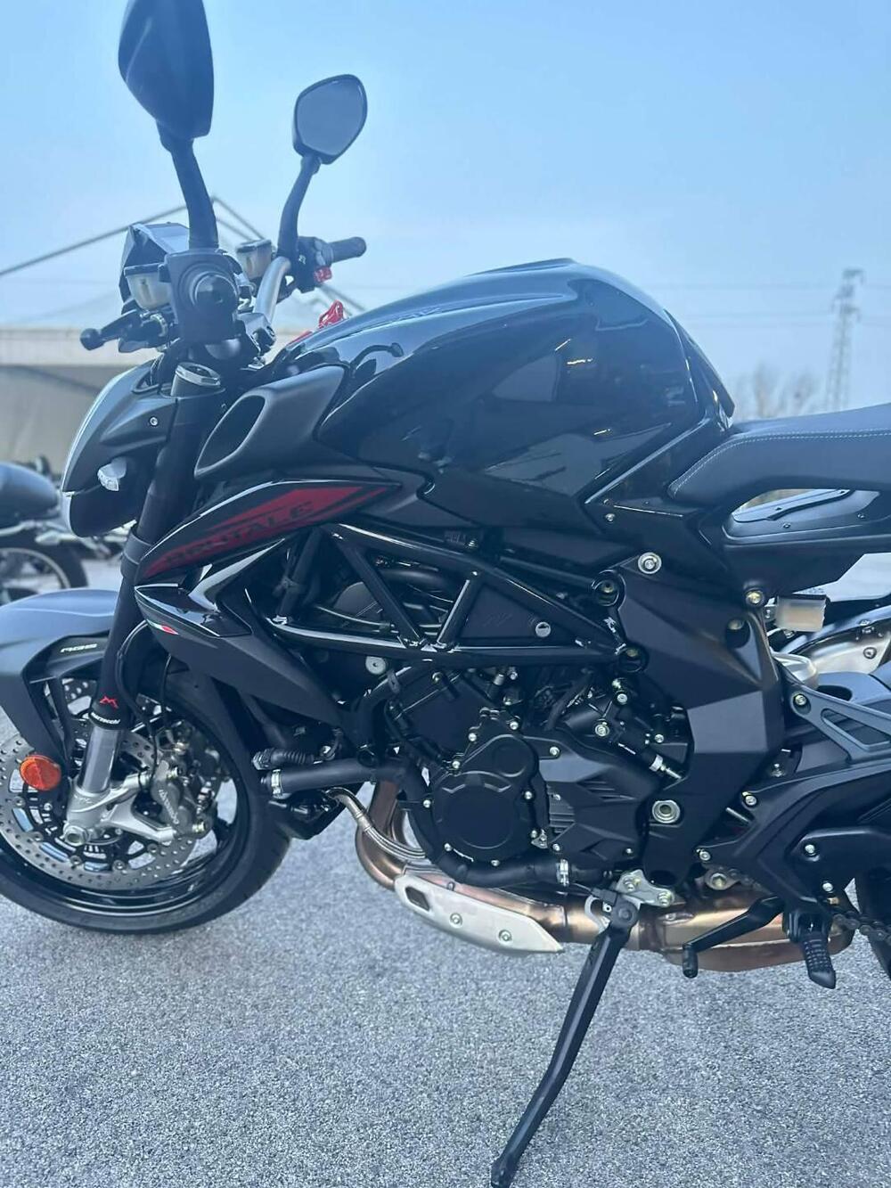 MV Agusta Brutale 800 R (2023 - 25) (4)