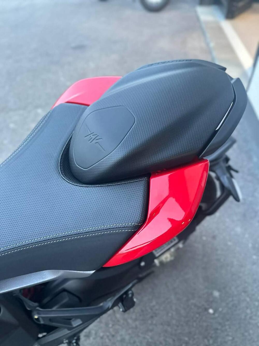 MV Agusta Brutale 800 RR Ottantesimo (2025 - 26) (7)