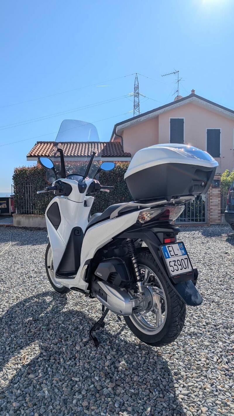 Honda SH 150i (2017 - 19) (2)