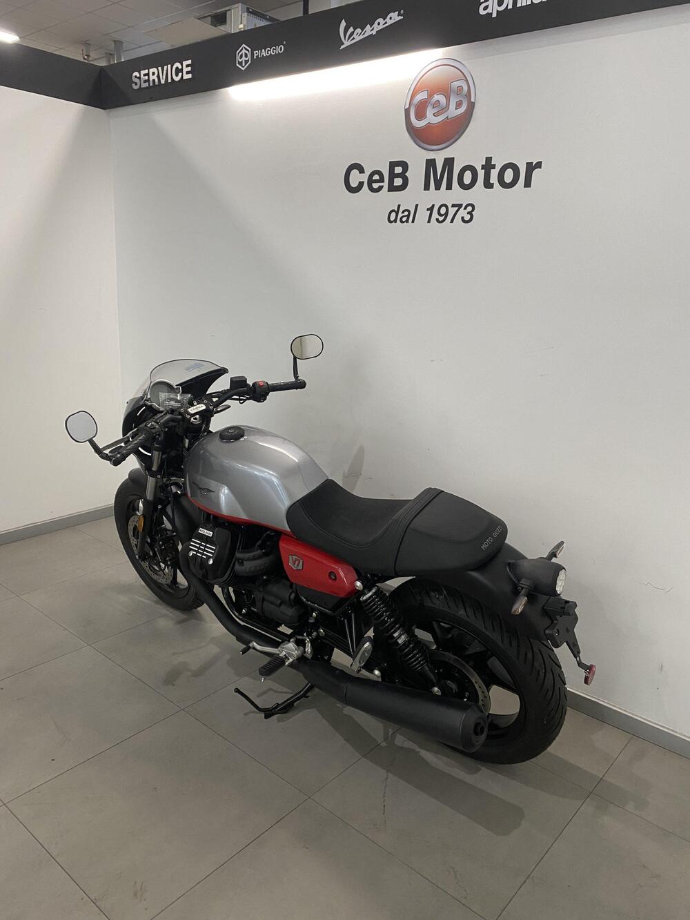 Moto Guzzi V7 Stone Corsa (2023 - 25) (4)