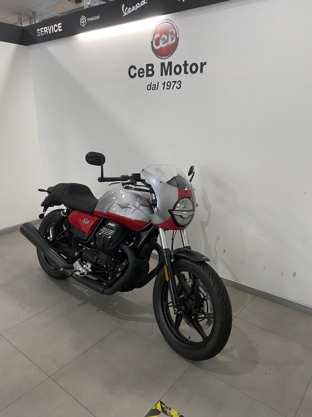 Moto Guzzi V7 Stone Corsa (2023 - 25) (7)