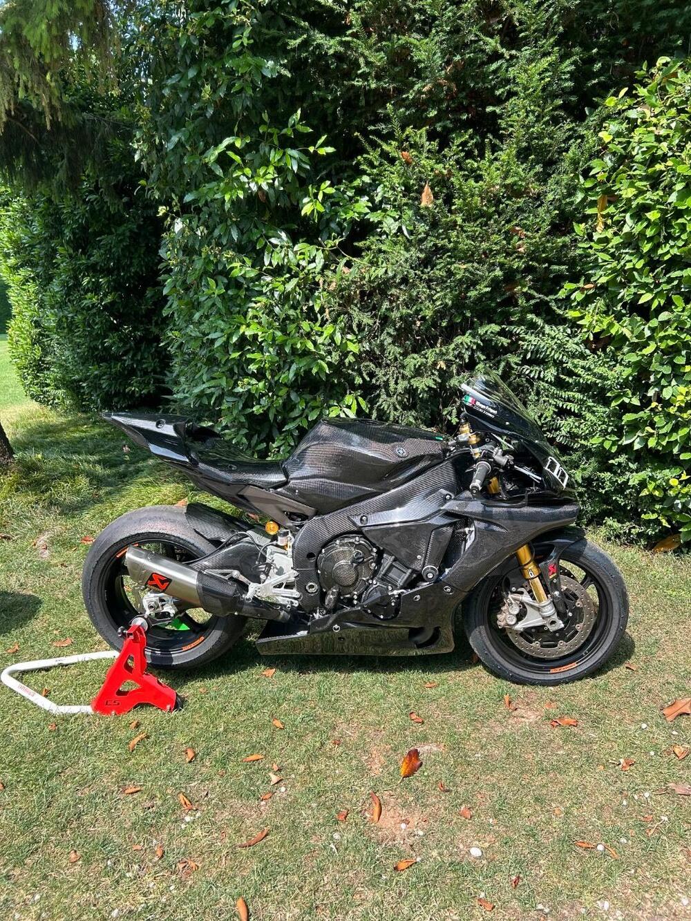 Yamaha YZF R1 M (2015 - 16)