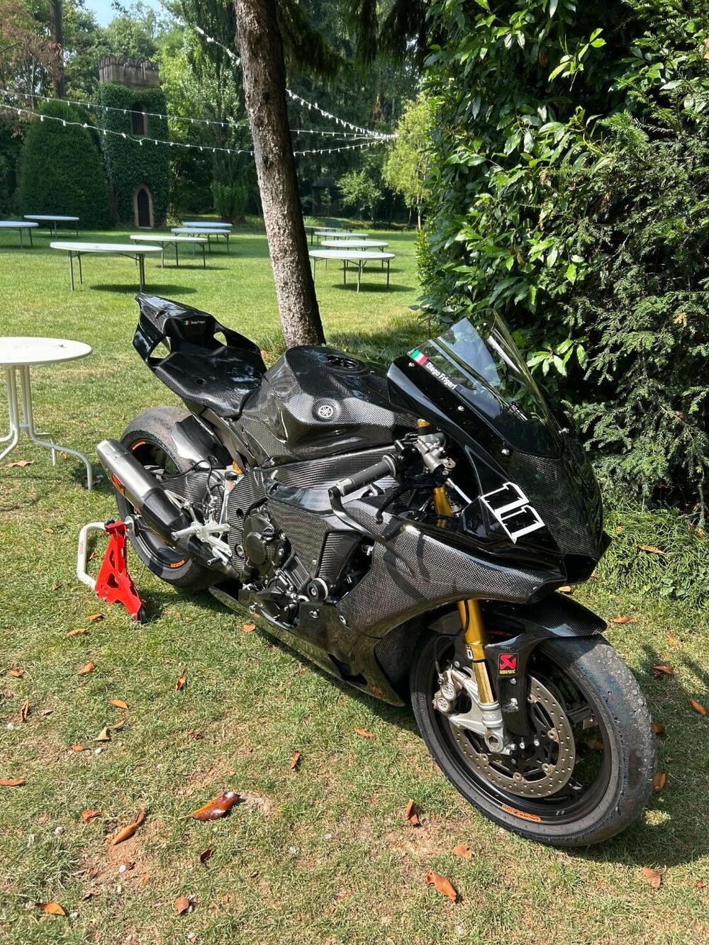 Yamaha YZF R1 M (2015 - 16) (4)