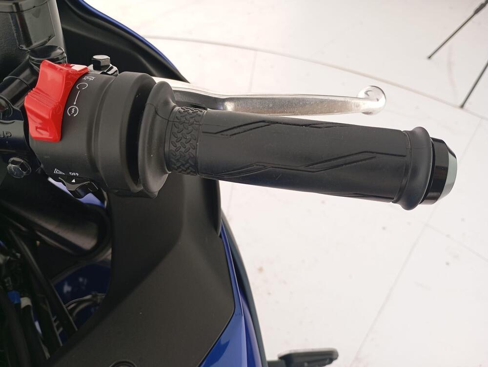 Yamaha YZF R3 (2021 - 24) (12)