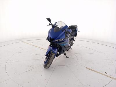 Yamaha YZF R3 (2021 - 24) usata