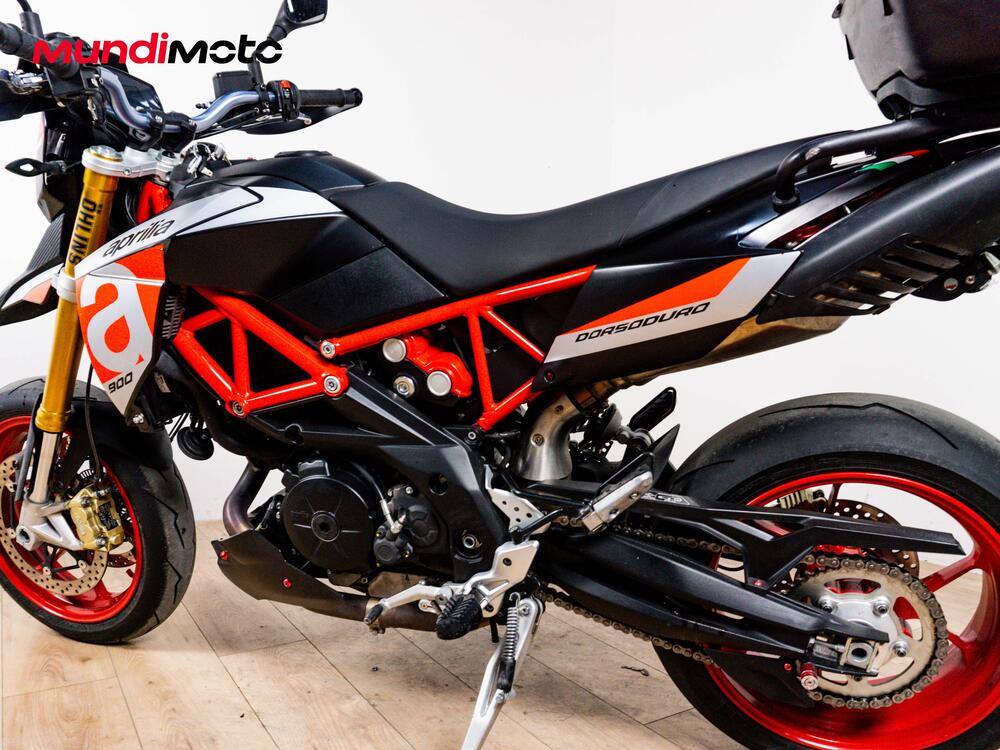 Aprilia Dorsoduro 900 (2017 - 20) (10)