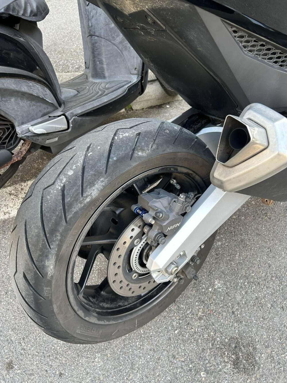 Honda Forza 750 DCT (2021 - 24) (5)