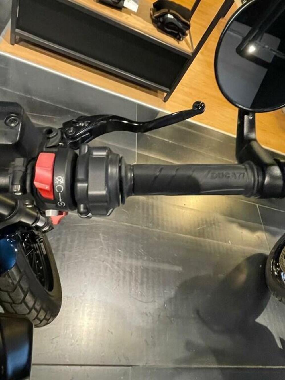 Ducati Scrambler 800 Nightshift (2023 - 24) (2)