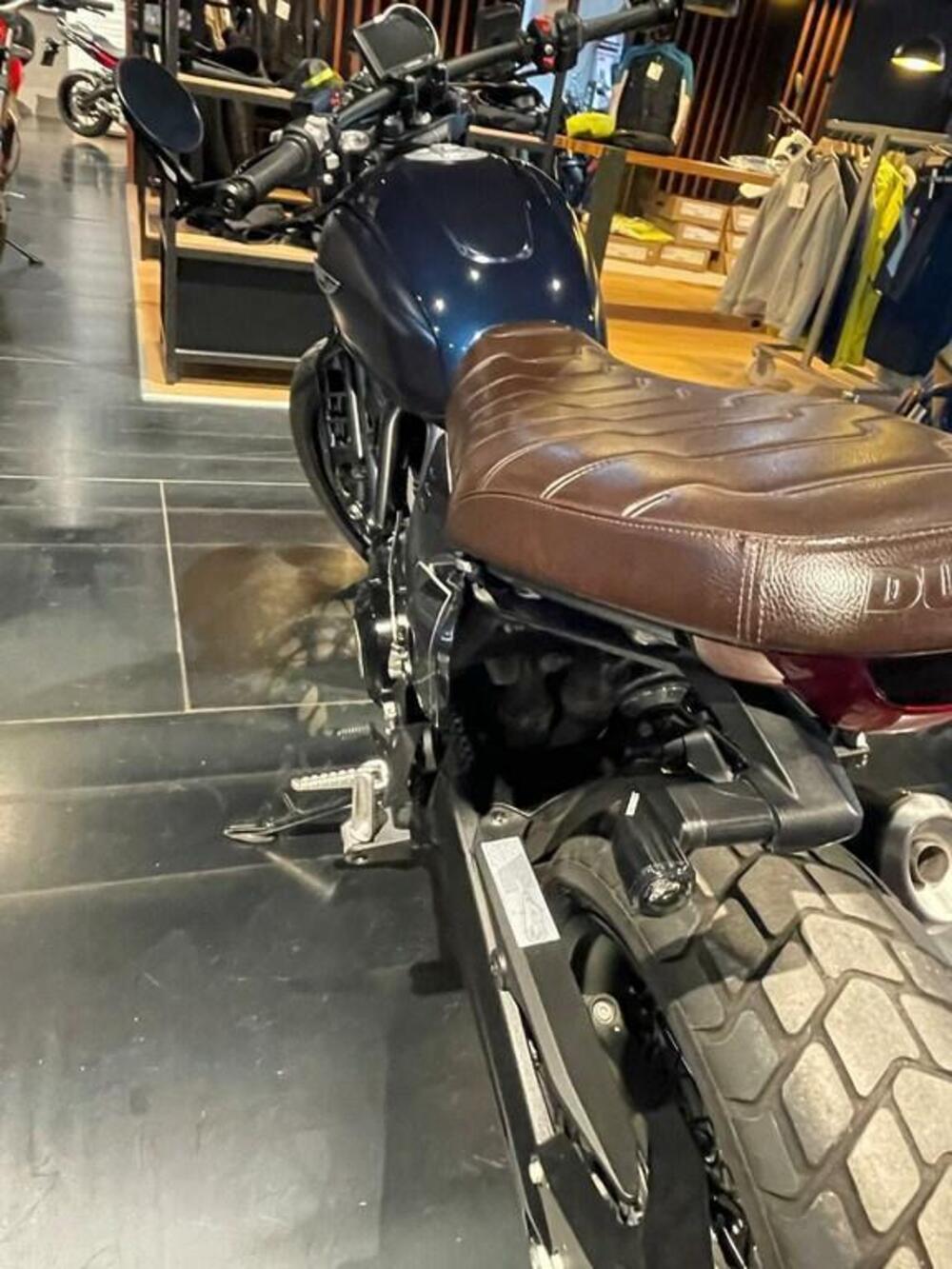 Ducati Scrambler 800 Nightshift (2023 - 24) (6)