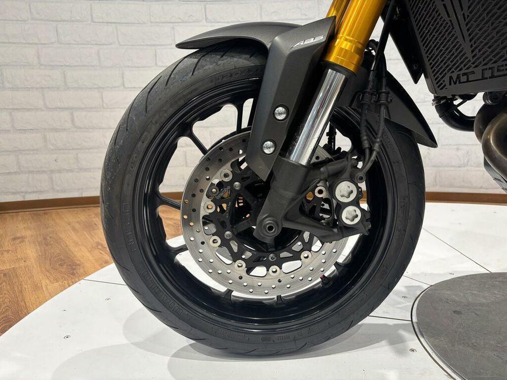 Yamaha MT-09 ABS (2016) (13)
