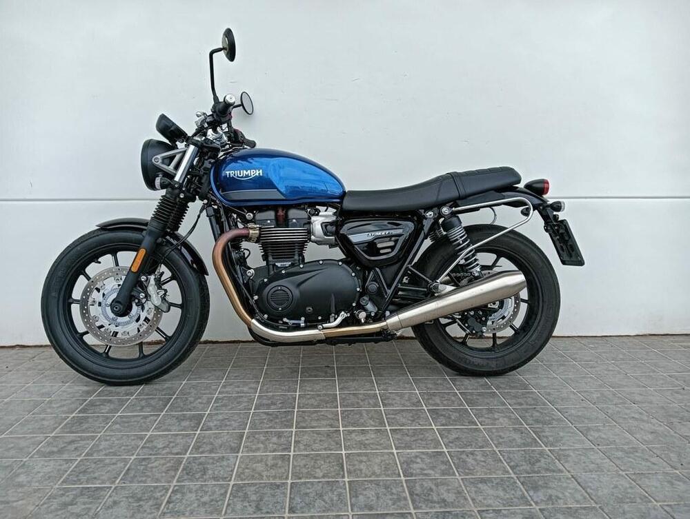 Triumph Street Twin 900 (2021 - 22) (10)