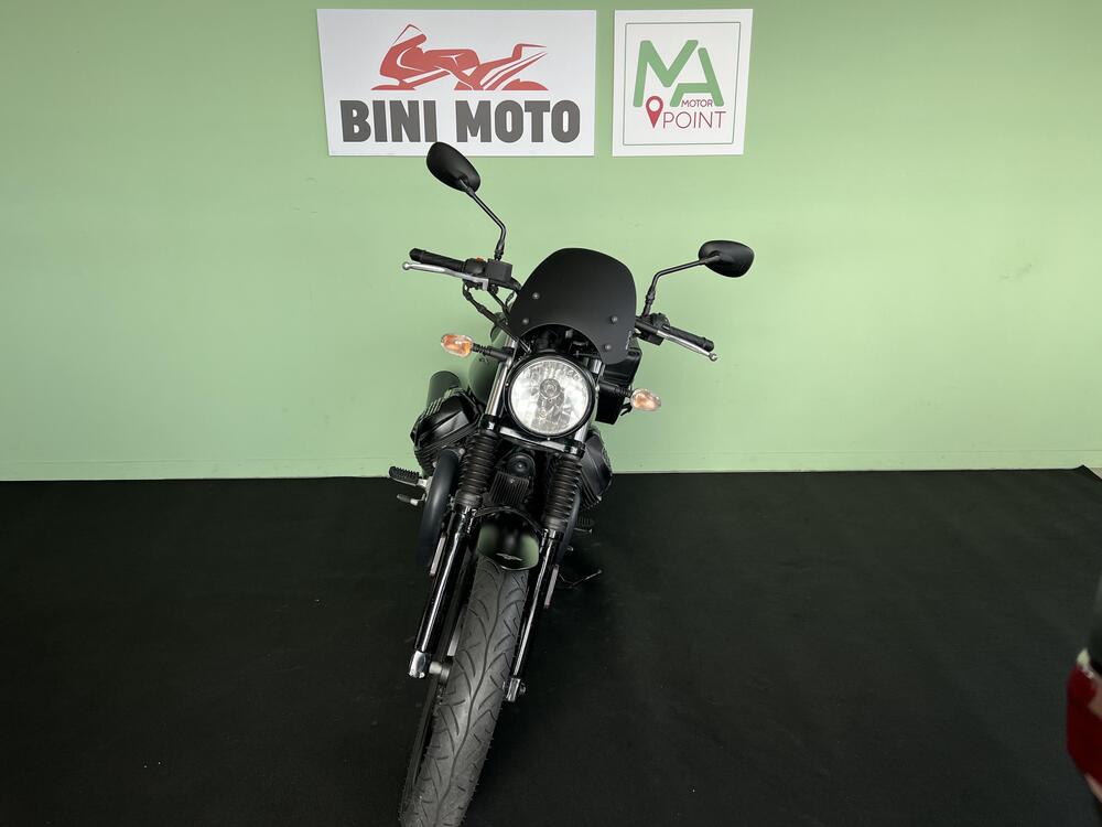 Moto Guzzi V7 III Stone (2017 - 20) (3)